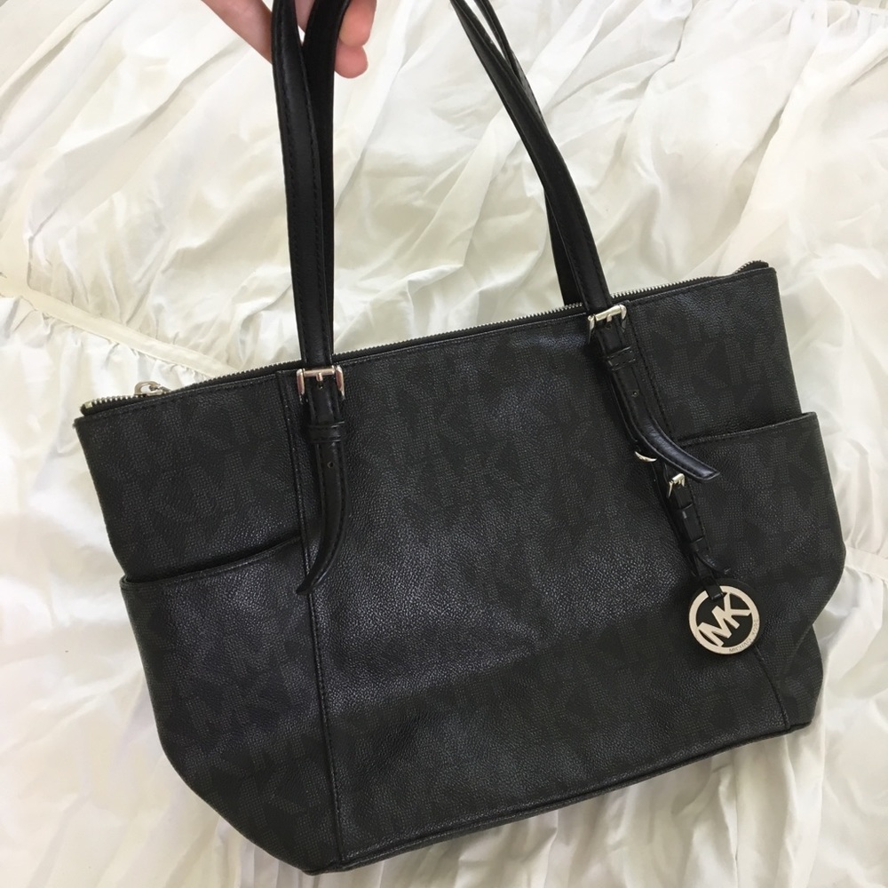 Michael Kors Jet Set Tote